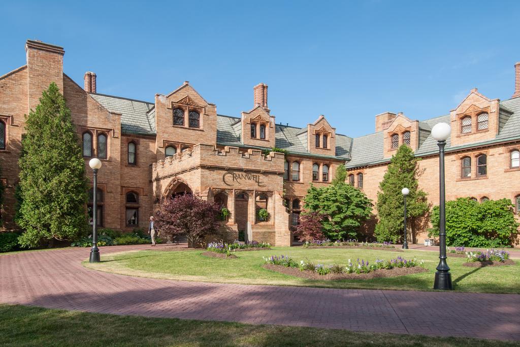 Cranwell Spa And Golf Resort (Adults Only) Lenox Extérieur photo