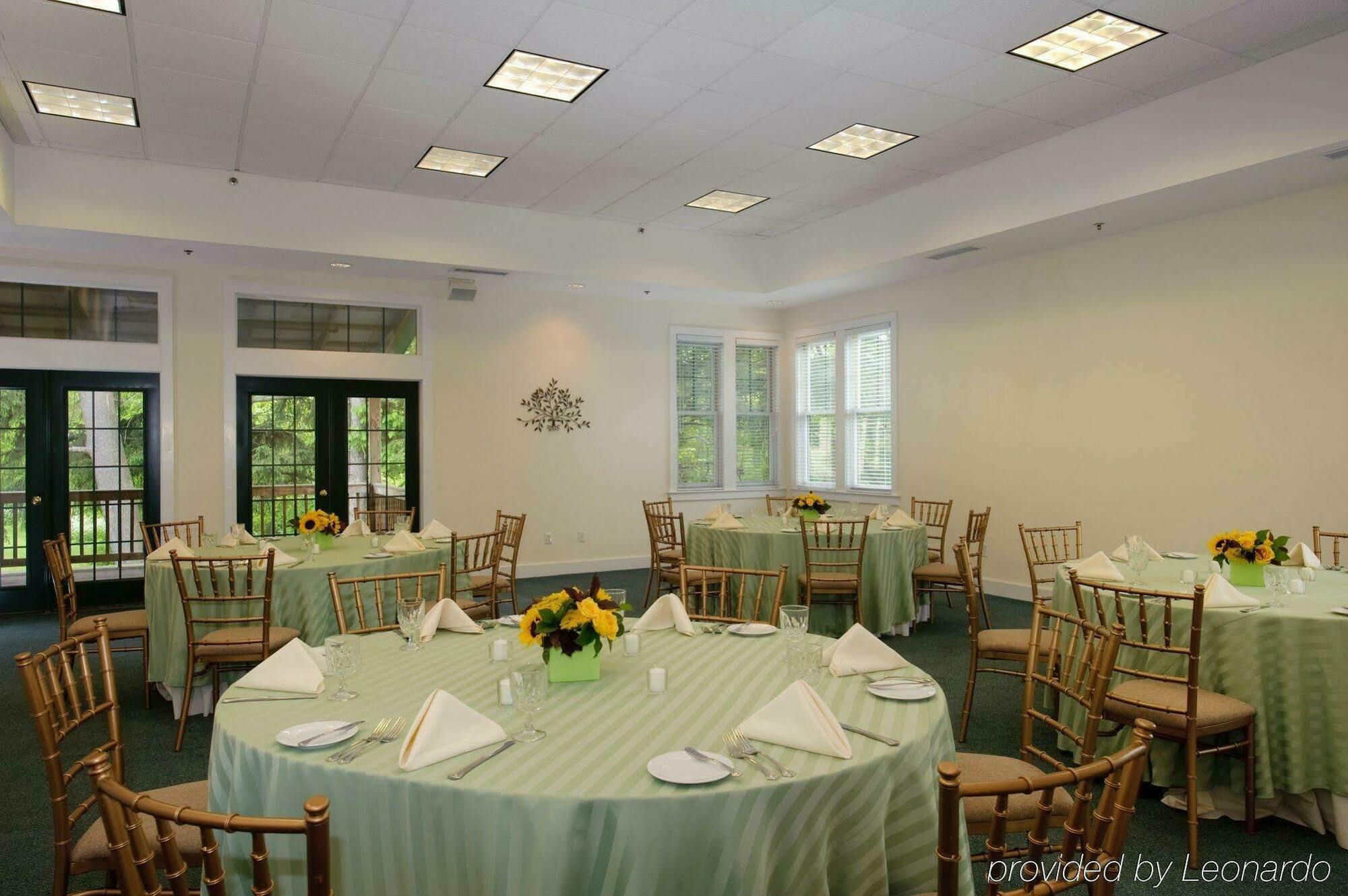 Cranwell Spa And Golf Resort (Adults Only) Lenox Extérieur photo